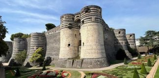 Château-d'Angers-Promenade-du-Bout-du-Monde-Angers-Clemens-van-Lay-unsplash