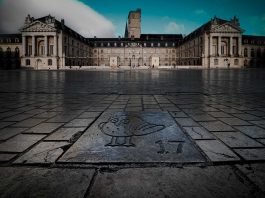 Palais des Ducs et des États de Bourgogne -dijon-thibault-piedallu-unsplash