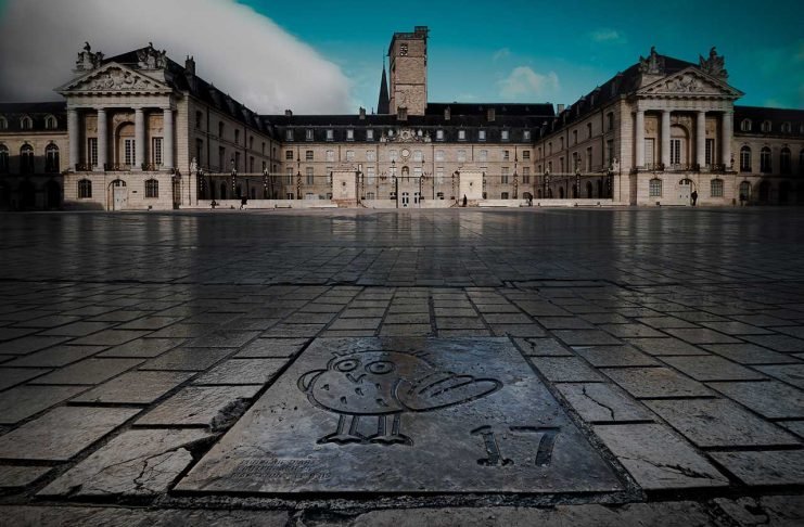 Palais des Ducs et des États de Bourgogne -dijon-thibault-piedallu-unsplash