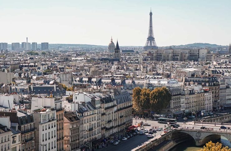 paris-skyline-alexander-kagan-unsplash